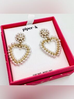 NWOT Piper•k Gold Heart Drop Earrings with White Pearls